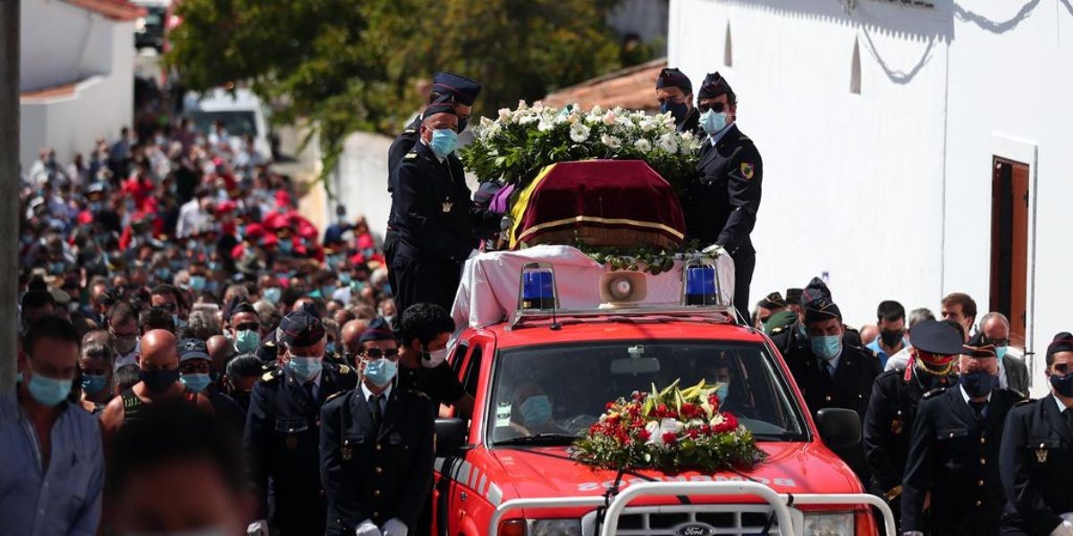INCÊNDIOS: MAIS DE 250 BOMBEIROS MORRERAM NOS ÚLTIMOS 44 ANOS